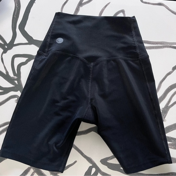 FIVE THE LABEL DANCEWEAR. BIKER SHORTS. EXCELLENT CONDITION. Women’s SIZE S - Picture 2 of 5